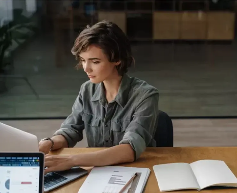 Girl studying e1674695890581