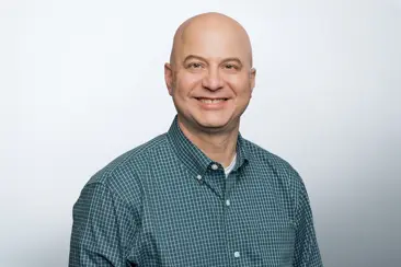Derek Bluestone hi res headshot 1